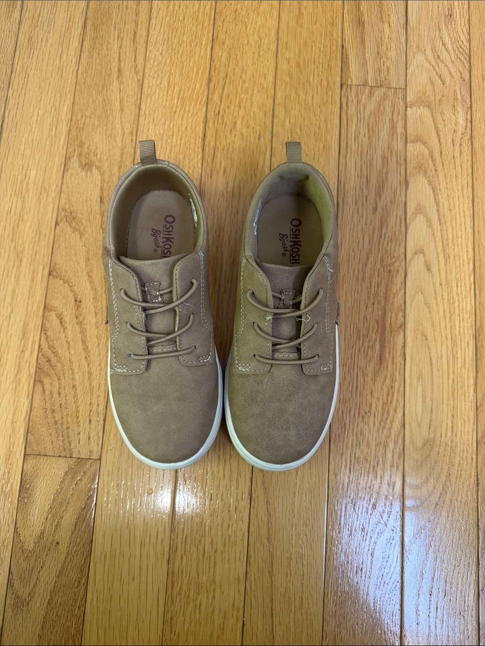 OshKosh B'gosh Little Kids Tan Lace-Up Sneakers